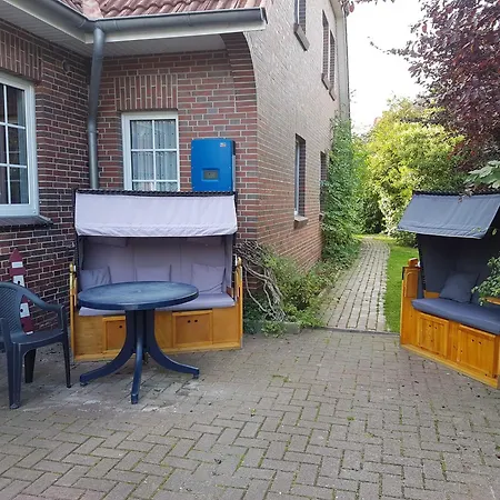 Helle Balkonwohnung Spiekeroog شقة