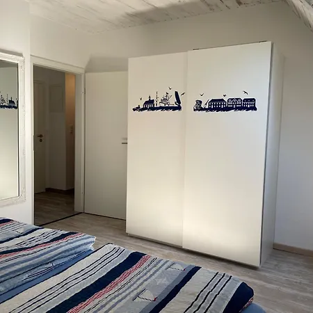Helle Balkonwohnung Spiekeroog شقة *