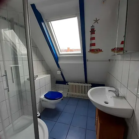 Helle Balkonwohnung Spiekeroog * هوكسيل