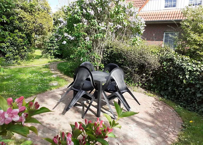 Helle Balkonwohnung Spiekeroog Apartman *