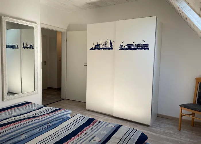 Helle Balkonwohnung Spiekeroog Hooksiel