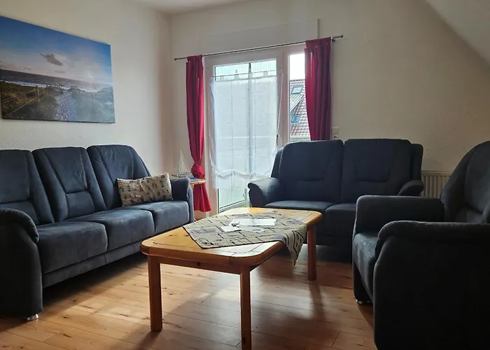 Helle Balkonwohnung Spiekeroog Apartman Hooksiel